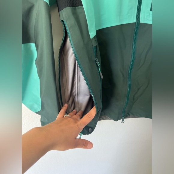 Outdoor Research Hemispheres Jacket Green Colorblock Gore-Tex Women’s Size Small - Picture 6 of 16